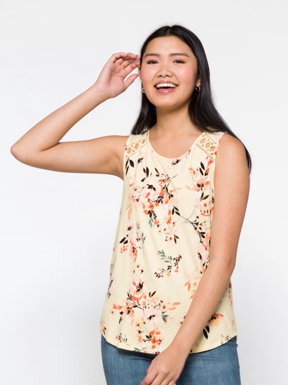 Daniel Rainn Waicy Lace Floral Crochet Shoulder Tank Top in Pale Yellow